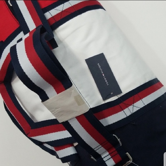 Tommy Hilfiger Duffle Bag - Picture 3 of 7